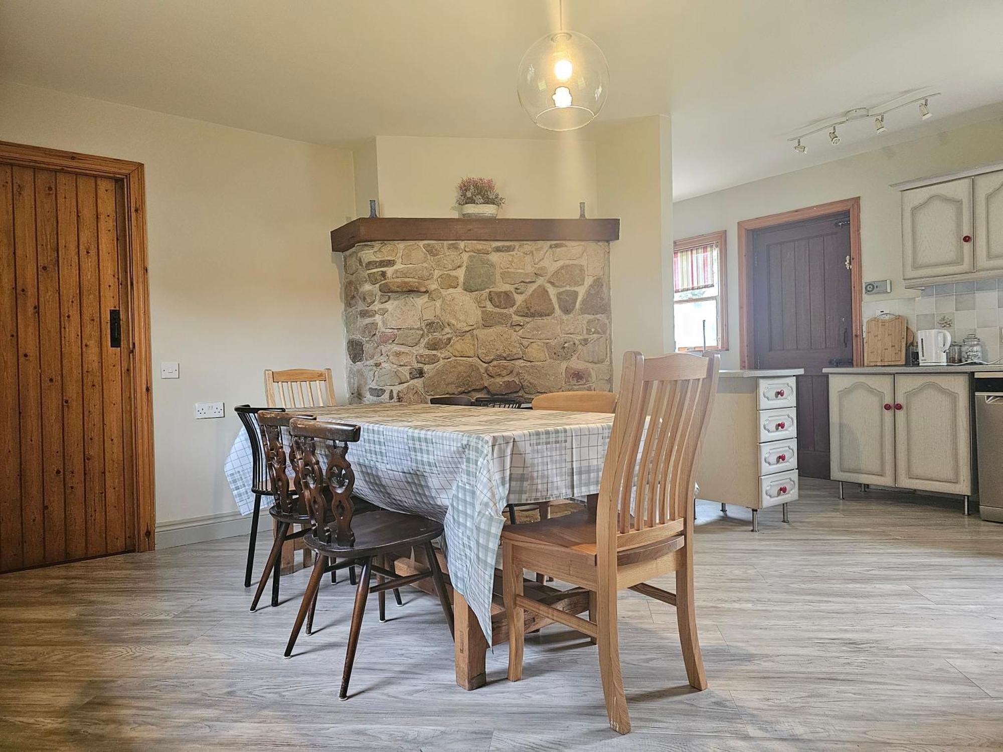 Longford Holiday Red Rose Self Catering Cottage Extérieur photo